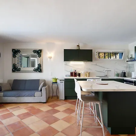 Maison Bleu Perigord