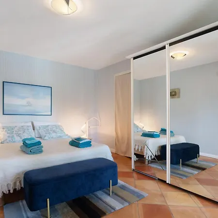Maison Bleu Perigord